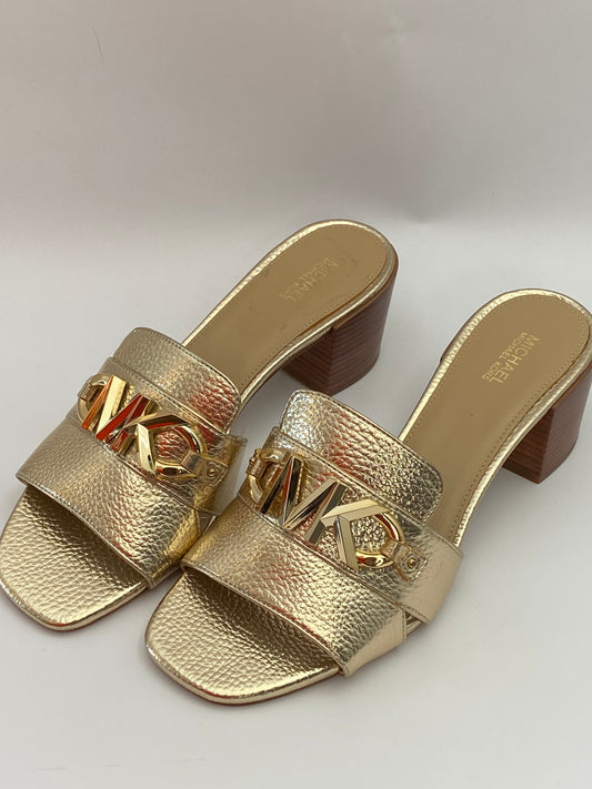 Zapatillas doradas Michael Kors
